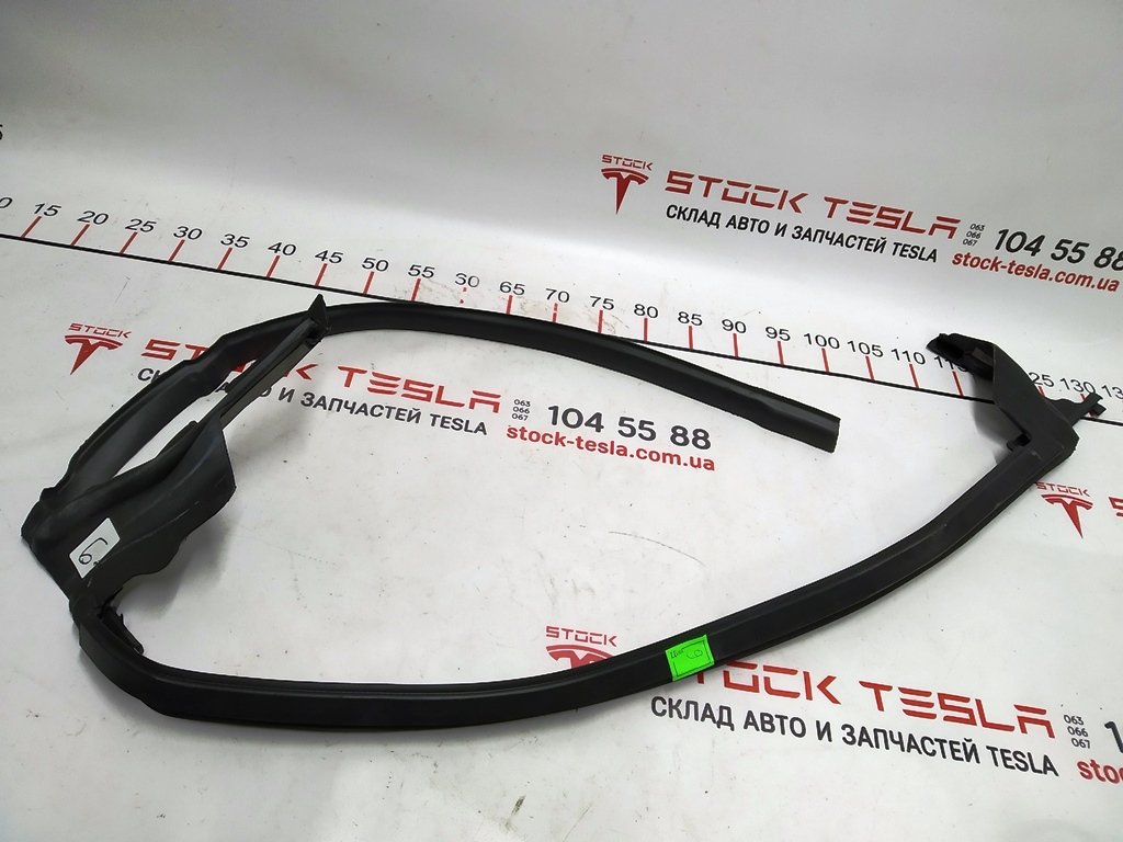 2 씰 상부 도어 앞 좌측 Tesla Model X 1472044-00-A